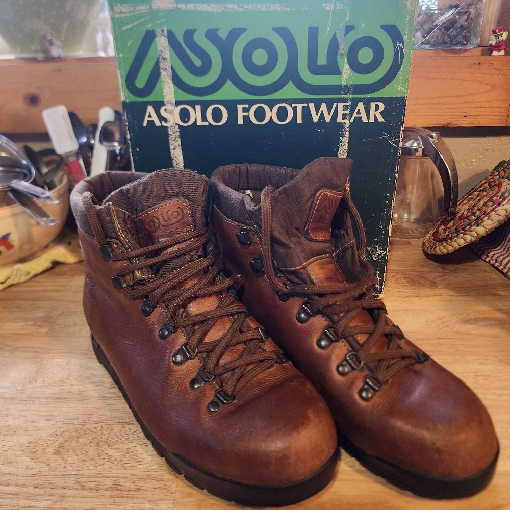 Vintage ASOLO Trail II Leather Hiking Boots Women's 8.5 New Soles w/Original Box